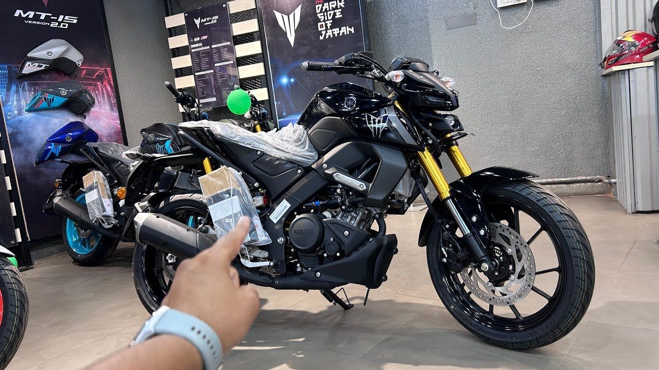 Yamaha MT-15 2024 की स्पोर्ट बाइक, पावरफुल इंजन, 55km/l माइलेज, और दमदार फीचर्स के साथ। जाने कीमत और स्पेसिफिकेशन के बारे में।